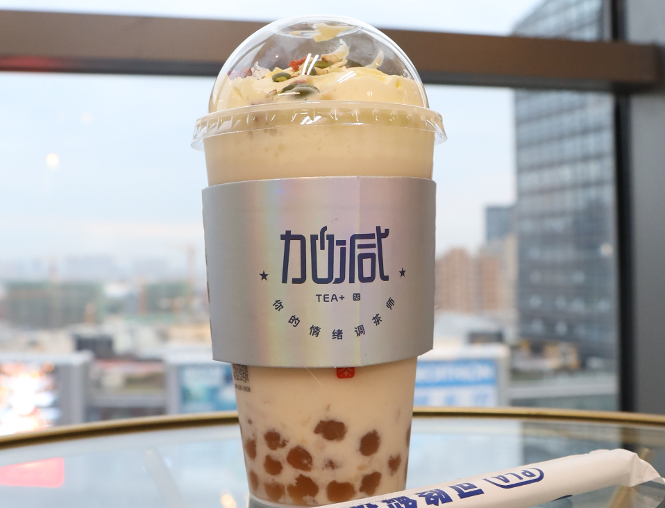 星空体育茶饮：新茶饮赛道内卷严重，创新才是出路